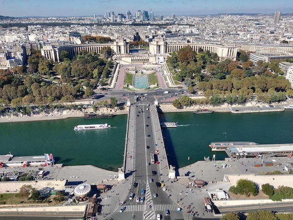 Vue du Trocadéro et de la Seine depuis la tour Eiffel