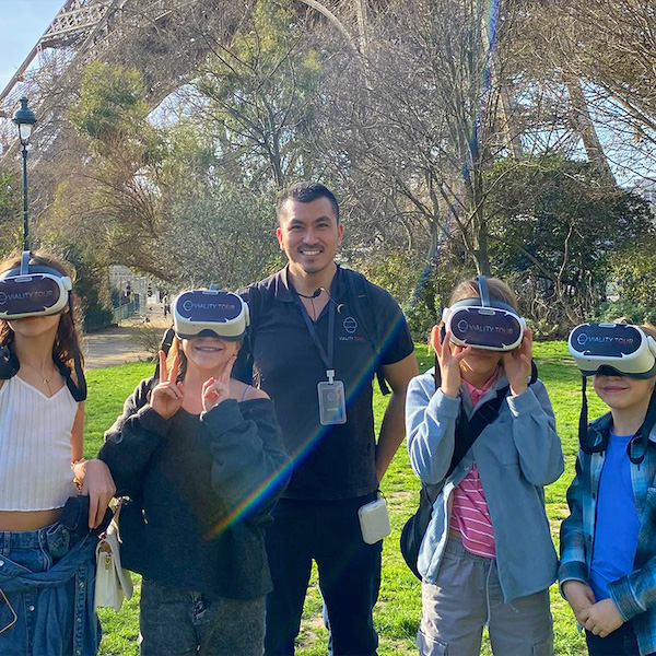 L’épopée de la Tour Eiffel visite guidée et réalité virtuelle 2026