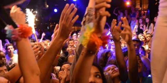 boite de nuit ou discothèque pour ado
