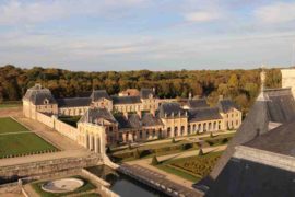 the castle of Vaux-le-Vicomte