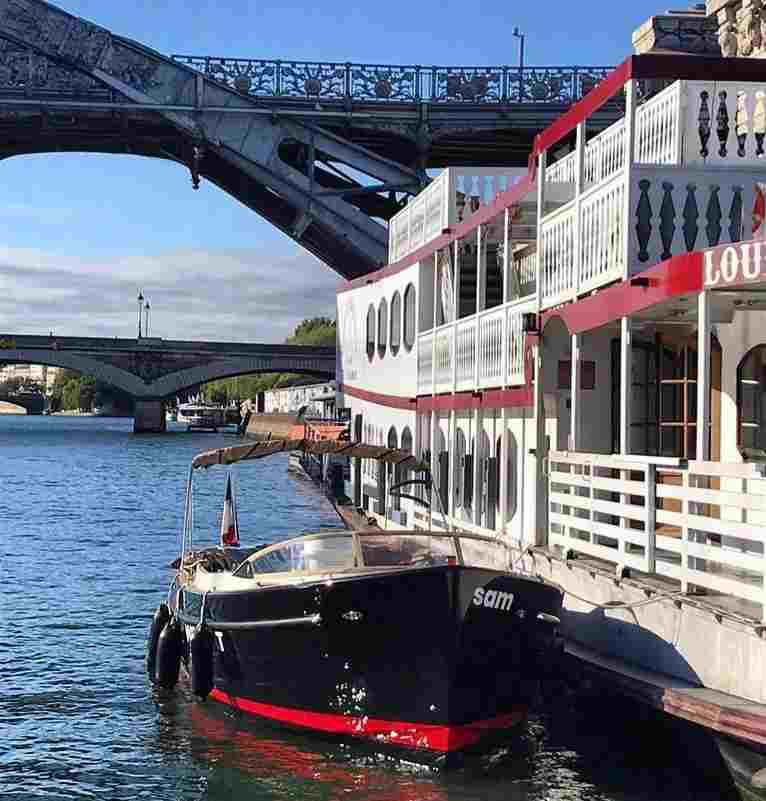 privatisation d'un bateau sur la Seine