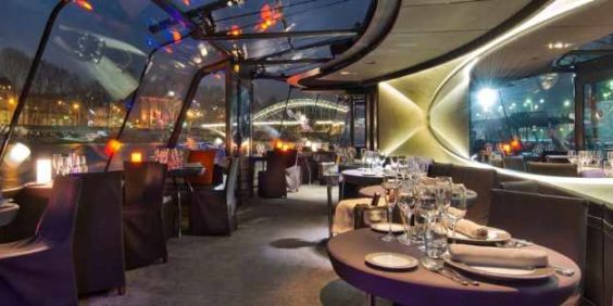 The Bateaux-Parisiens lunch and dinner cruise