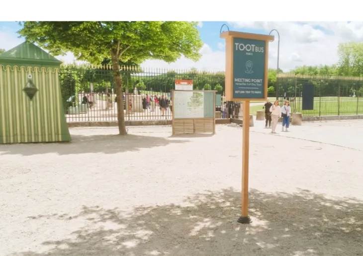 Le point de rendez-vous pour le retour du bus Versailles à Paris
