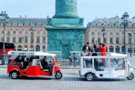 paris by Tuktuk, the good plan of the summer