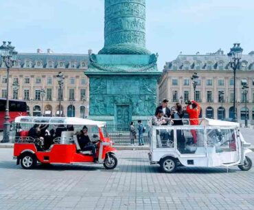 paris by Tuktuk, the good plan of the summer