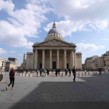 the pantheon in Paris