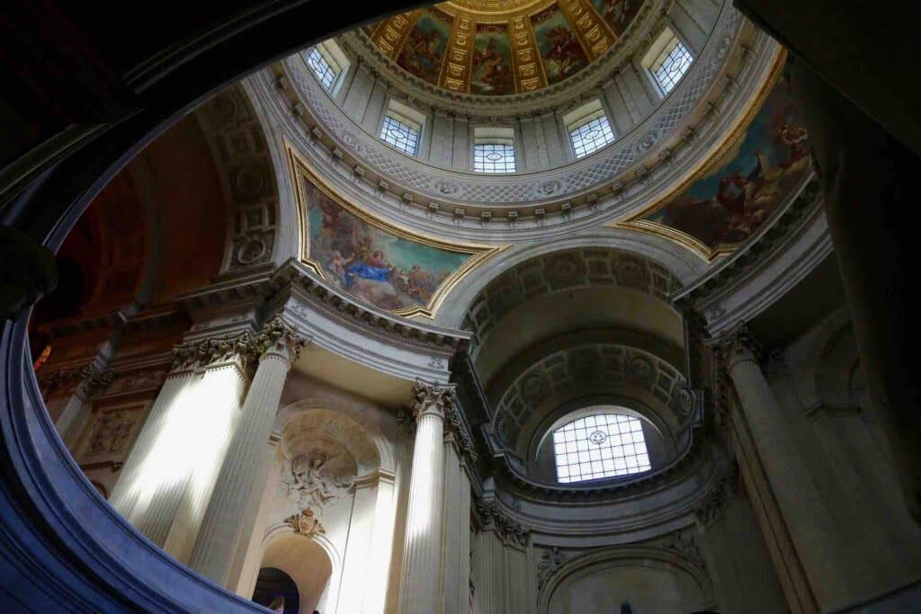 the pantheon in Paris vault