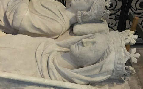gisant-basilic-sant-denis the recumbents of the Saint-Denis Basilica