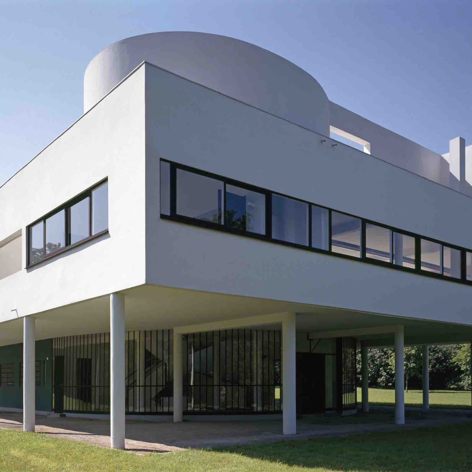 Visit the Villa Savoye, a work by Le Corbusier, with your family