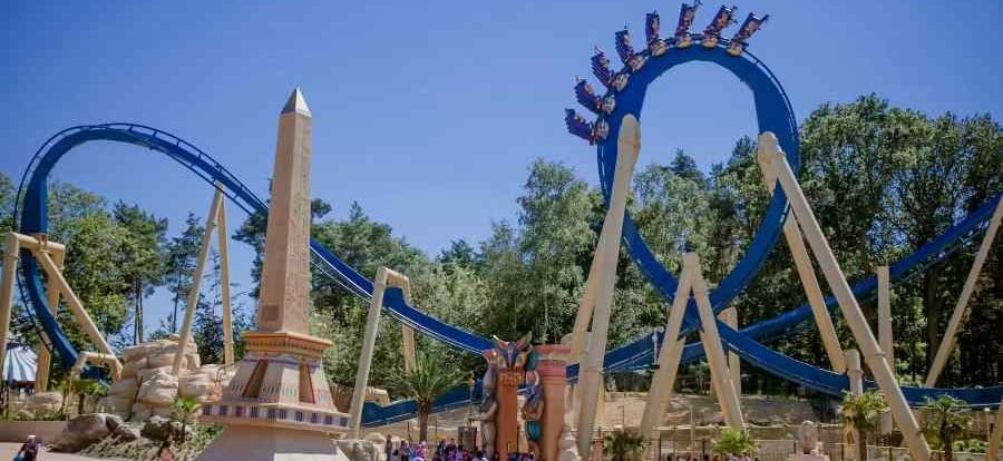 Grand huit Osiris au Parc Asterix