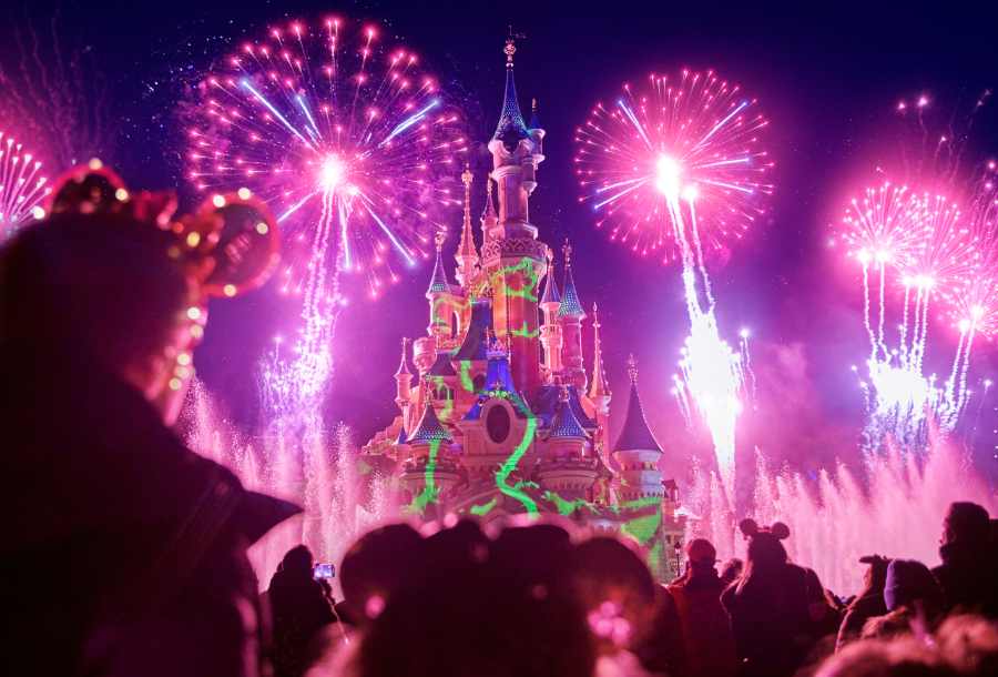 Feu d'artifice pour côturer la soirée de Noël à Disneyland Paris
