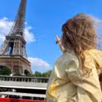 enfant croisière bateaux mouches