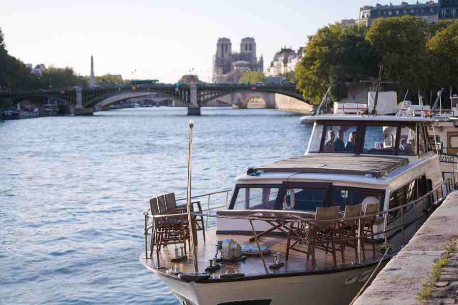 privatisation bateau sur la seine