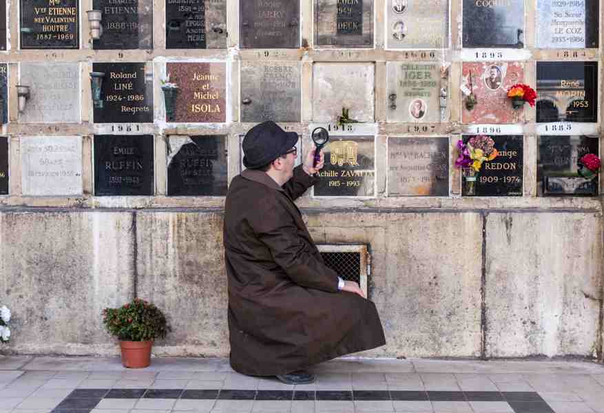 enquête au pere lachaise, visite familiale