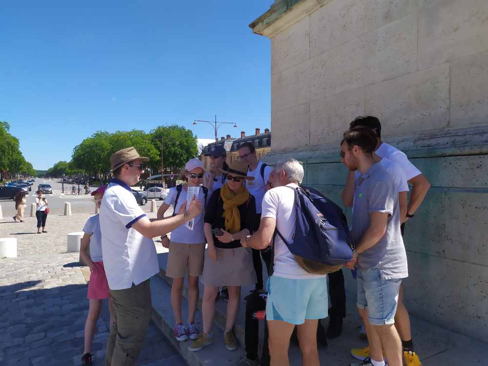 Versailles revolution tower