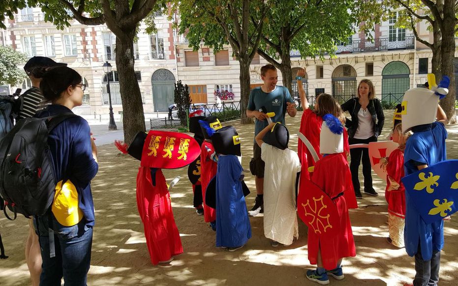 visit of the ancient Paris with children