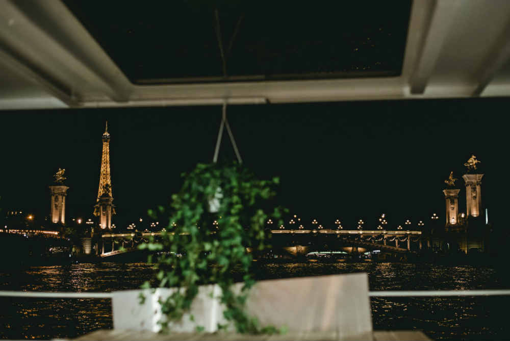 the nicest evening dinner cruises in Paris