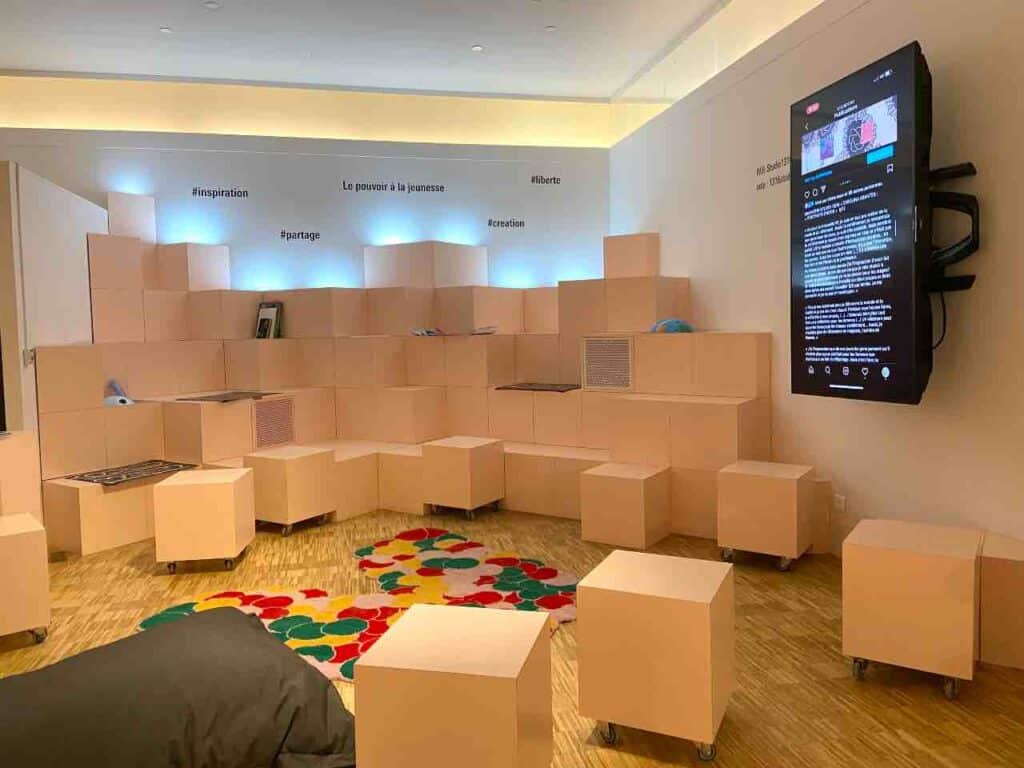 the center at Beaubourg for teenagers from 13 years old