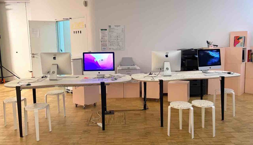 the 13/16 studio for teenagers at Beaubourg