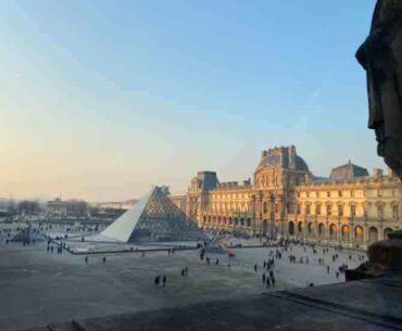 the Louvre district