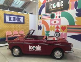 la voiture de Iconic Selfie Studio