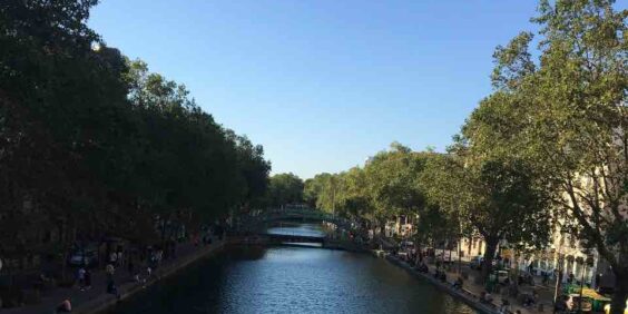 Cruise on the Canal Saint-Martin (duration 2h30)