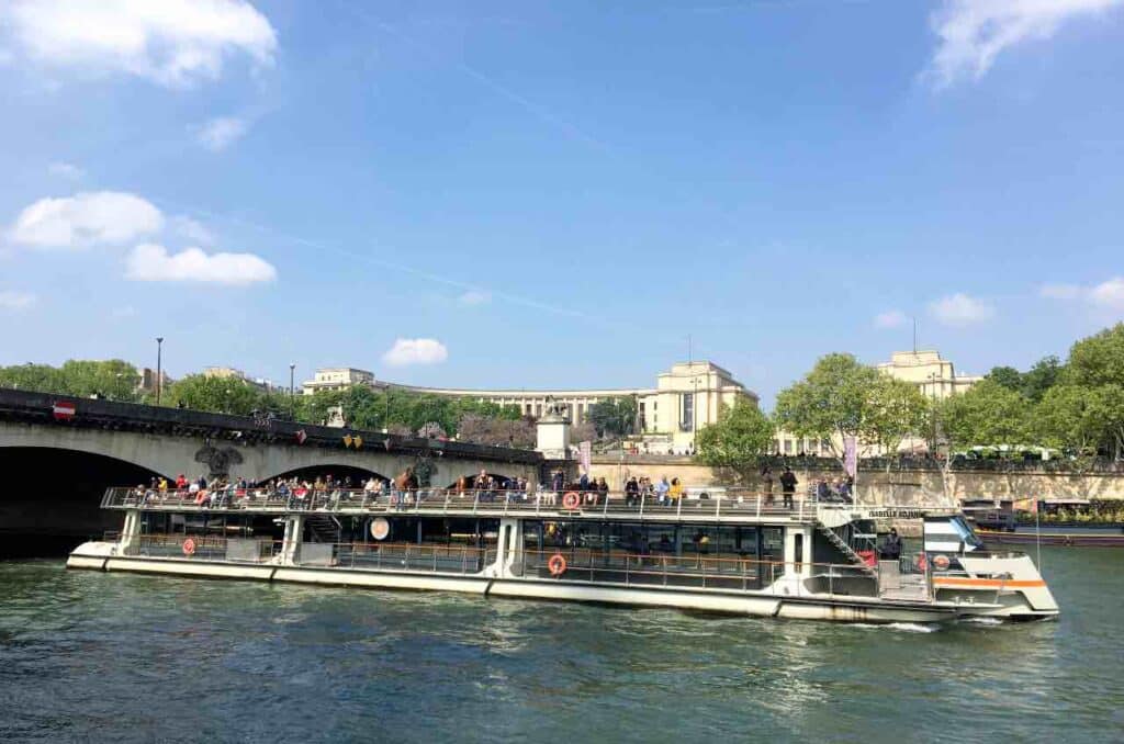 croisière sur la Seine avec les Bateaux parisiens