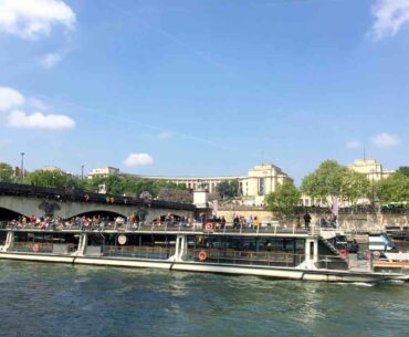 cruise on the Seine with the Bateaux Parisiens
