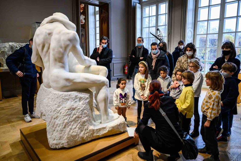 Family visit to the Rodin Museum in Paris