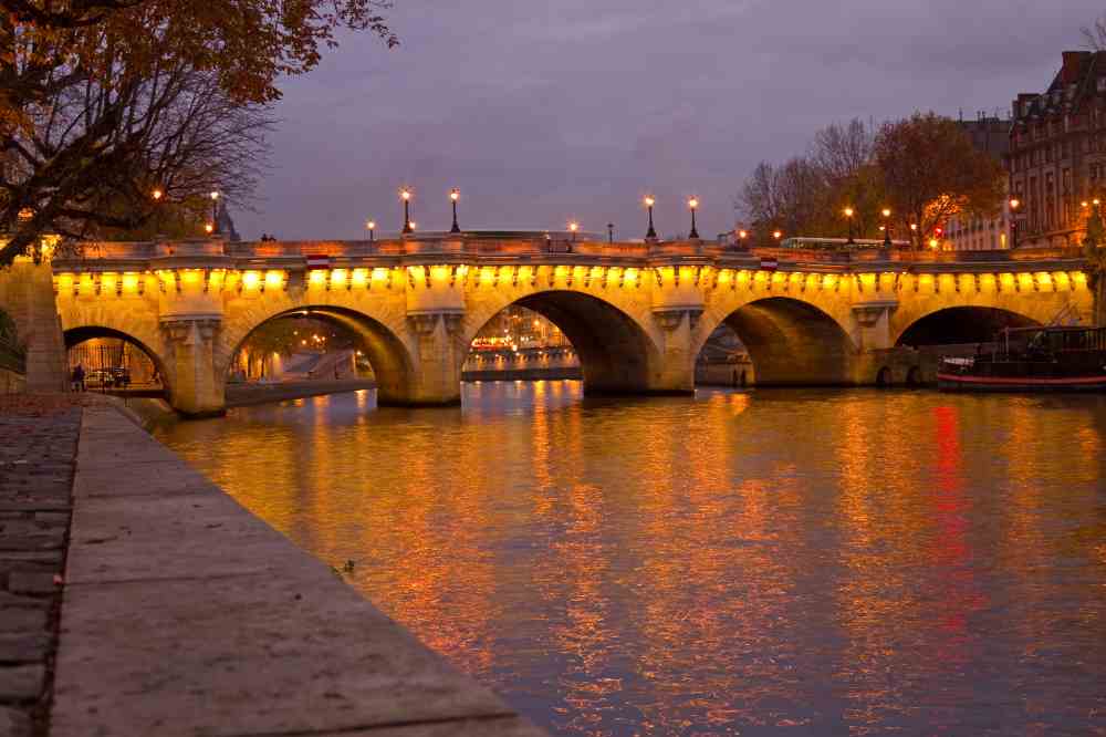 Paris le soir